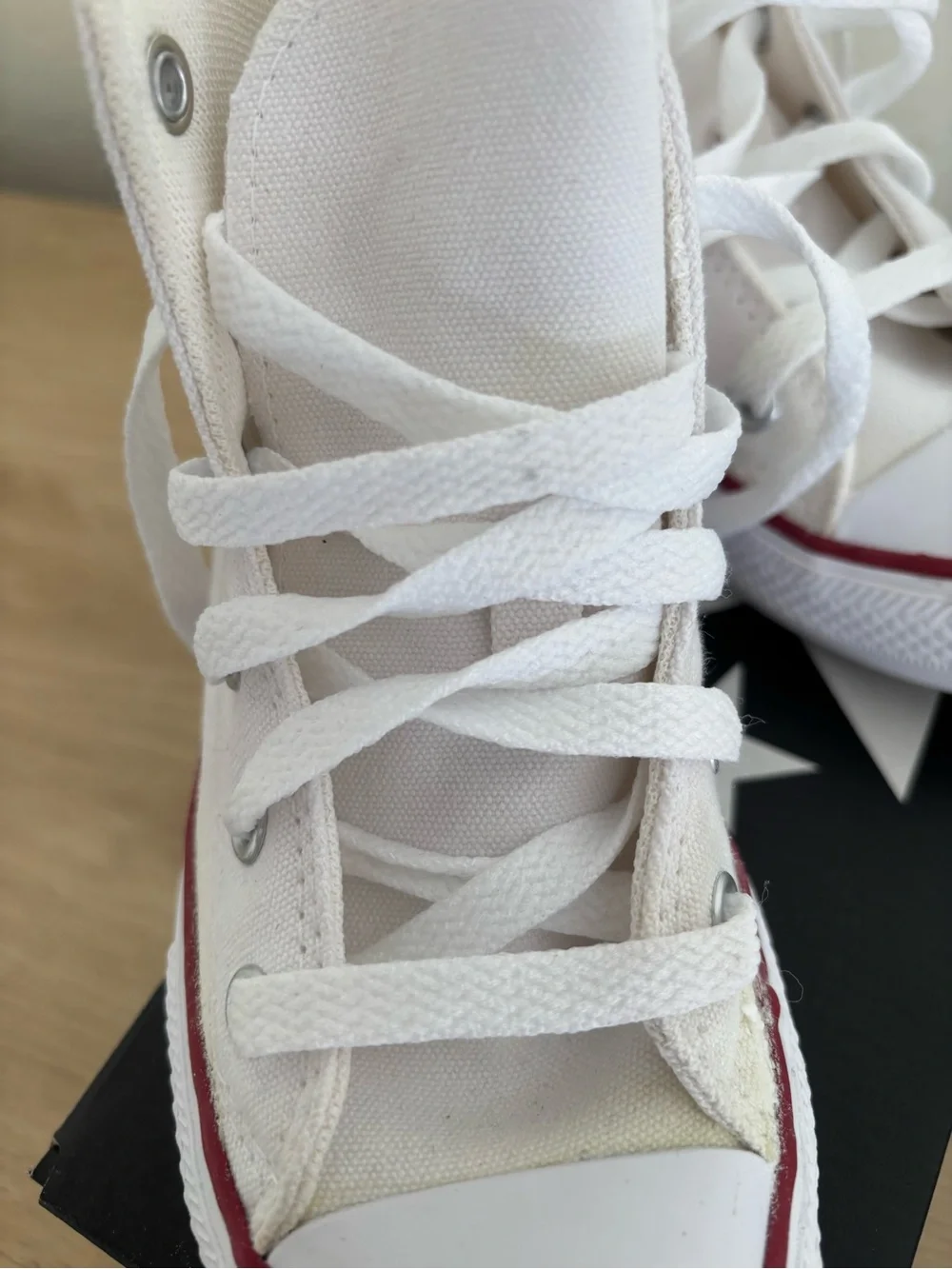 Converse Chuck Taylor All Star High Top Kids Youth Size 12 White Canvas Sneakers